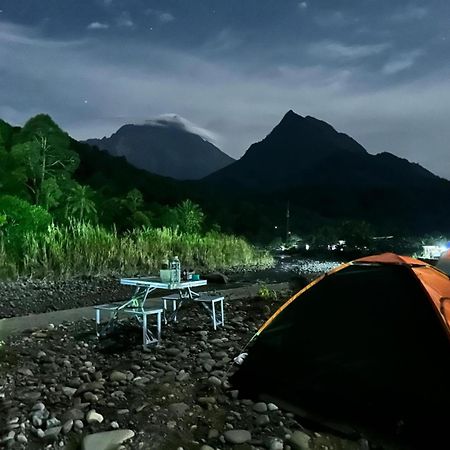 Rainbow Lodge Tambatuon 古打毛律 外观 照片